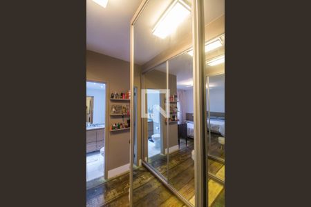 Apartamento à venda com 132m², 3 quartos e 2 vagasCloset da suíte