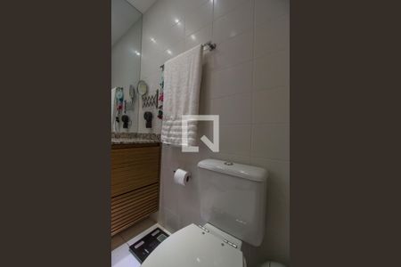 Apartamento à venda com 132m², 3 quartos e 2 vagasBanheiro da Suíte