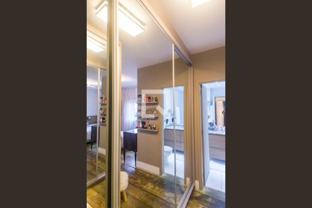 Apartamento à venda com 132m², 3 quartos e 2 vagasCloset da suíte