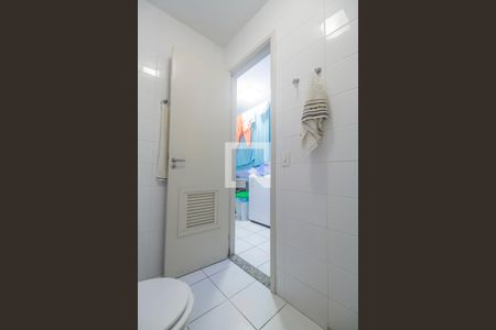 Apartamento à venda com 132m², 3 quartos e 2 vagasBanheiro de Serviço