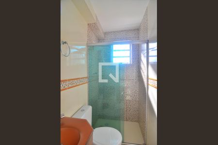 Banheiro de casa à venda com 4 quartos, 500m² em Mathias Velho, Canoas