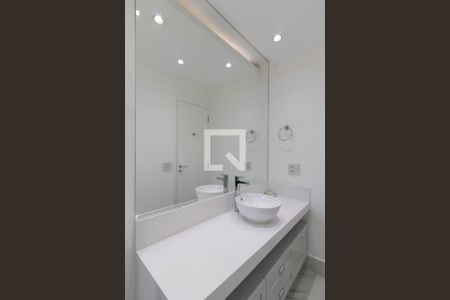 Apartamento à venda com 165m², 3 quartos e 3 vagas Apartamento à venda com 165m², 3 quartos e 3 vagasBanheiro da Suíte 3