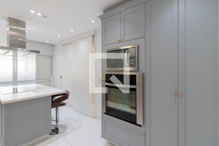 Apartamento à venda com 165m², 3 quartos e 3 vagas Apartamento à venda com 165m², 3 quartos e 3 vagasCozinha