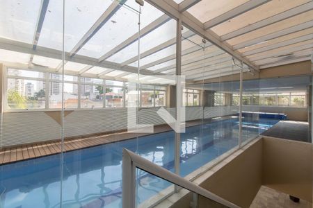 Apartamento à venda com 165m², 3 quartos e 3 vagas Apartamento à venda com 165m², 3 quartos e 3 vagasÁrea Comum - Piscina