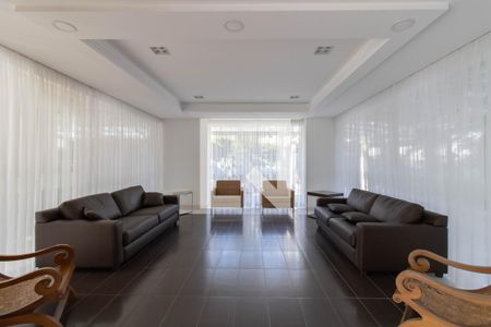 Apartamento à venda com 165m², 3 quartos e 3 vagas Apartamento à venda com 165m², 3 quartos e 3 vagasÁrea Comum - Salão de Festas