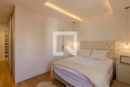 Apartamento à venda com 165m², 3 quartos e 3 vagas Apartamento à venda com 165m², 3 quartos e 3 vagasSuíte 1