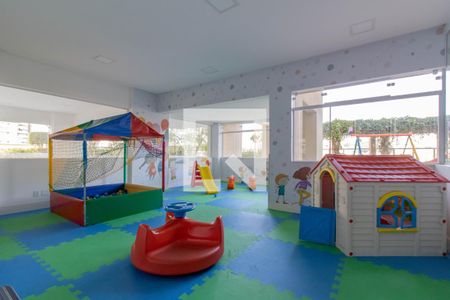 Apartamento à venda com 165m², 3 quartos e 3 vagas Apartamento à venda com 165m², 3 quartos e 3 vagasÁrea Comum - Brinquedoteca