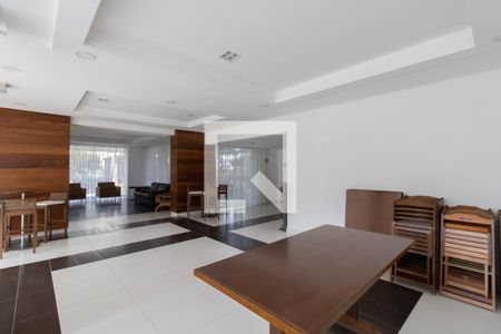 Apartamento à venda com 165m², 3 quartos e 3 vagas Apartamento à venda com 165m², 3 quartos e 3 vagasÁrea Comum - Salão de Festas