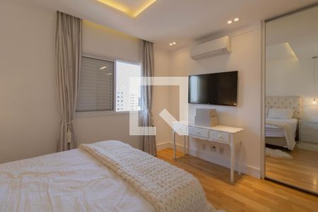 Apartamento à venda com 165m², 3 quartos e 3 vagas Apartamento à venda com 165m², 3 quartos e 3 vagasSuíte 1