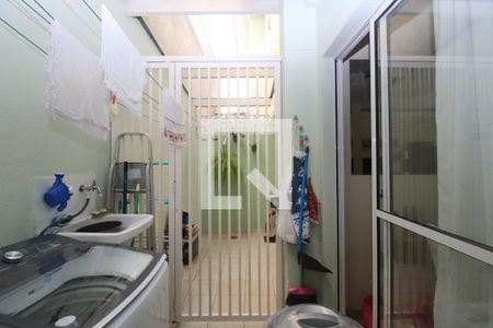 Casa de condomínio à venda com 90m², 3 quartos e 2 vagasÁrea de Serviço