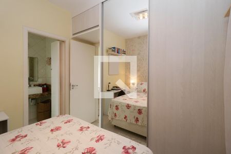 Casa de condomínio à venda com 90m², 3 quartos e 2 vagasQuarto 1 - Armários