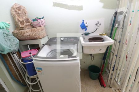 Casa de condomínio à venda com 90m², 3 quartos e 2 vagasÁrea de Serviço