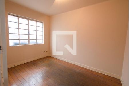 Sala de casa à venda com 3 quartos, 160m² em Cambuci, São Paulo