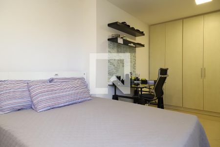 Apartamento à venda com 310m², 4 quartos e 2 vagasSuíte 1