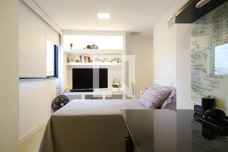 Apartamento à venda com 310m², 4 quartos e 2 vagasSuíte 1