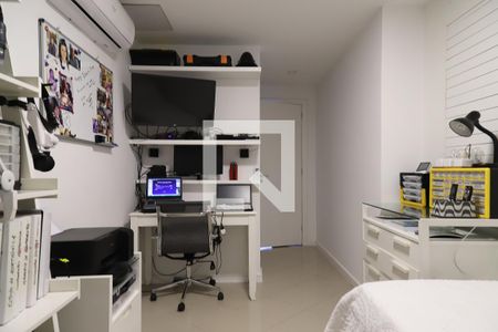 Apartamento à venda com 310m², 4 quartos e 2 vagasQuarto