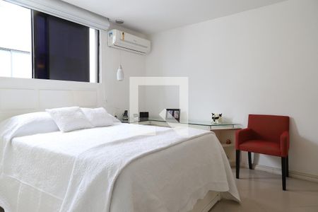 Apartamento à venda com 310m², 4 quartos e 2 vagasSuíte 2