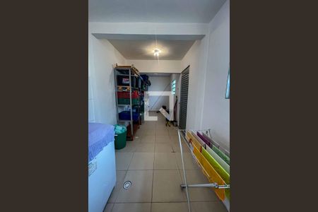 Casa à venda com 157m², 3 quartos e 3 vagasÁrea de Serviço