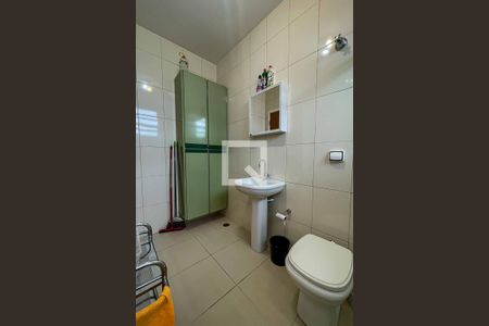 Casa à venda com 157m², 3 quartos e 3 vagasBanheiro da Suíte