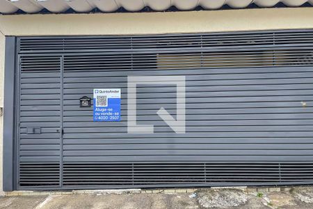 Casa à venda com 157m², 3 quartos e 3 vagasFachada