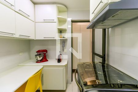 Apartamento para alugar com 106m², 2 quartos e 2 vagas Apartamento para alugar com 106m², 2 quartos e 2 vagasCozinha