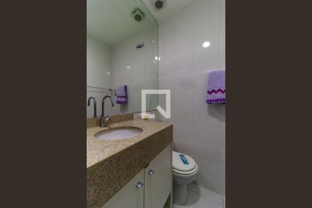Apartamento para alugar com 74m², 2 quartos e 1 vaga Apartamento para alugar com 74m², 2 quartos e 1 vagaBanheiro 2