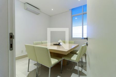 Apartamento para alugar com 74m², 2 quartos e 1 vaga Apartamento para alugar com 74m², 2 quartos e 1 vagaCo Working
