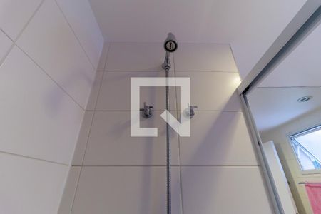 Apartamento para alugar com 74m², 2 quartos e 1 vaga Apartamento para alugar com 74m², 2 quartos e 1 vagaBanheiro da Suite