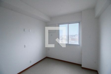 Quarto 1 de apartamento para alugar com 2 quartos, 54m² em Cabral, Nilópolis