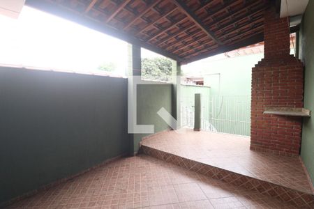 Casa à venda com 200m², 3 quartos e 5 vagasChurrasqueira