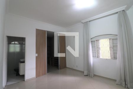 Quarto 1  de casa à venda com 3 quartos, 200m² em Vila Paulicéia, São Paulo