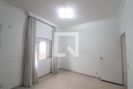Quarto 1  de casa à venda com 3 quartos, 200m² em Vila Paulicéia, São Paulo