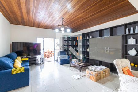 Sala de casa à venda com 6 quartos, 400m² em Bussocaba, Osasco