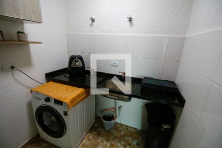 Casa de condomínio à venda com 115m², 2 quartos e 2 vagas Casa de condomínio à venda com 115m², 2 quartos e 2 vagasLavanderia