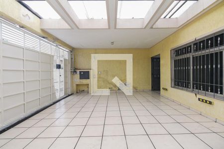 Casa à venda com 240m², 3 quartos e 3 vagas Casa à venda com 240m², 3 quartos e 3 vagasGaragem