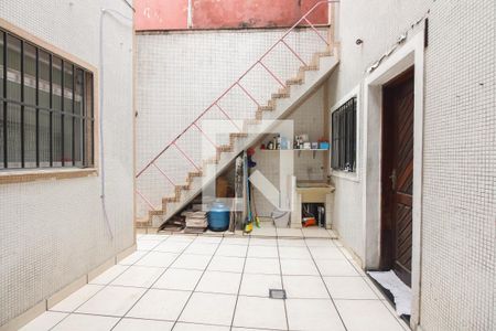 Casa à venda com 240m², 3 quartos e 3 vagas Casa à venda com 240m², 3 quartos e 3 vagasQuintal