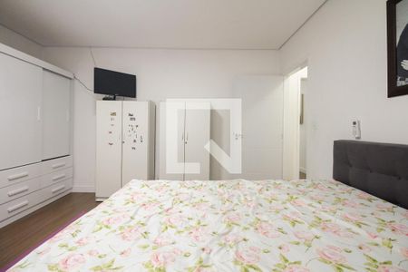 Casa à venda com 240m², 3 quartos e 3 vagas Casa à venda com 240m², 3 quartos e 3 vagasSuíte 3