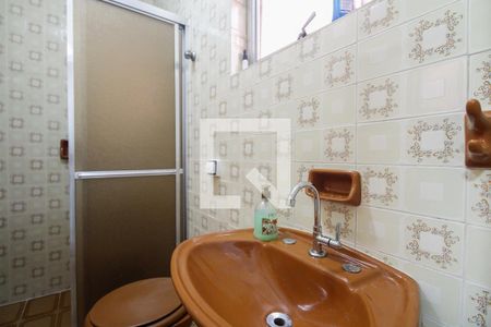 Casa à venda com 240m², 3 quartos e 3 vagas Casa à venda com 240m², 3 quartos e 3 vagasBanheiro Suíte 2