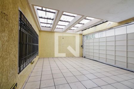 Casa à venda com 240m², 3 quartos e 3 vagas Casa à venda com 240m², 3 quartos e 3 vagasGaragem