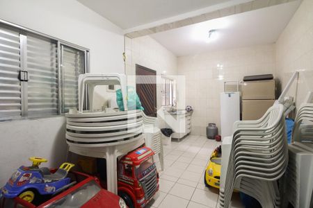 Casa à venda com 240m², 3 quartos e 3 vagas Casa à venda com 240m², 3 quartos e 3 vagasQuarto de serviço