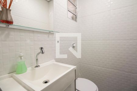 Lavabo  de casa à venda com 3 quartos, 240m² em Vila Carrao, São Paulo