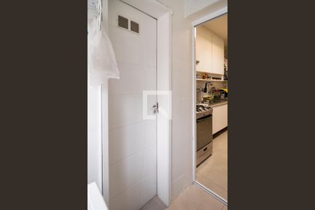 Apartamento à venda com 70m², 3 quartos e 1 vagaÁrea de Serviço