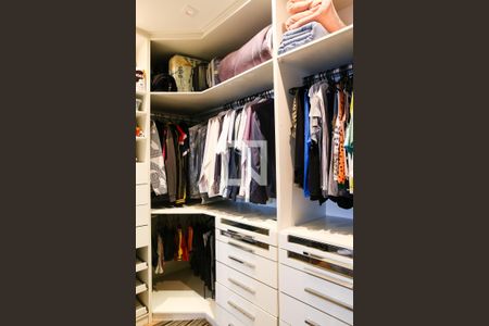 Casa à venda com 262m², 3 quartos e 4 vagasCloset da Suite