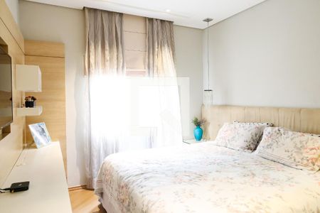 Casa à venda com 262m², 3 quartos e 4 vagasSuite