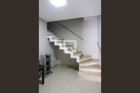 Casa à venda com 262m², 3 quartos e 4 vagasEntrada de Serviço