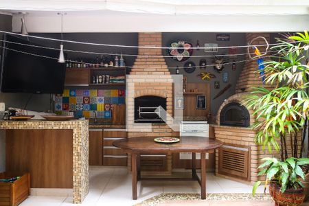 Casa à venda com 262m², 3 quartos e 4 vagasChurrasqueira