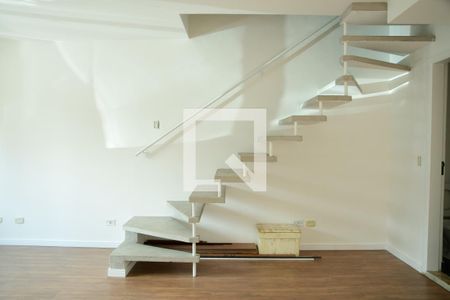 Sala de casa de condomínio para alugar com 2 quartos, 70m² em Jardim da Glória, Cotia