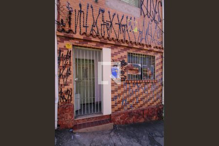 Casa à venda com 40m², 2 quartos e sem vaga Casa à venda com 40m², 2 quartos e sem vagaFachada