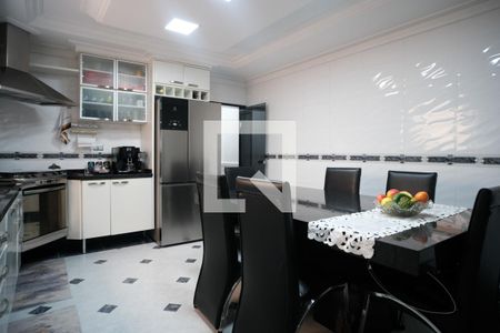 Casa à venda com 170m², 3 quartos e 2 vagasCozinha