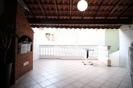 Casa à venda com 170m², 3 quartos e 2 vagasÁrea comum